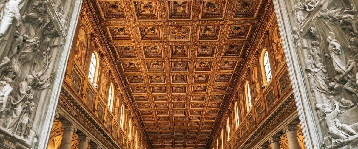 Esquilino which includes interior views, heritage architecture and heritage elements
