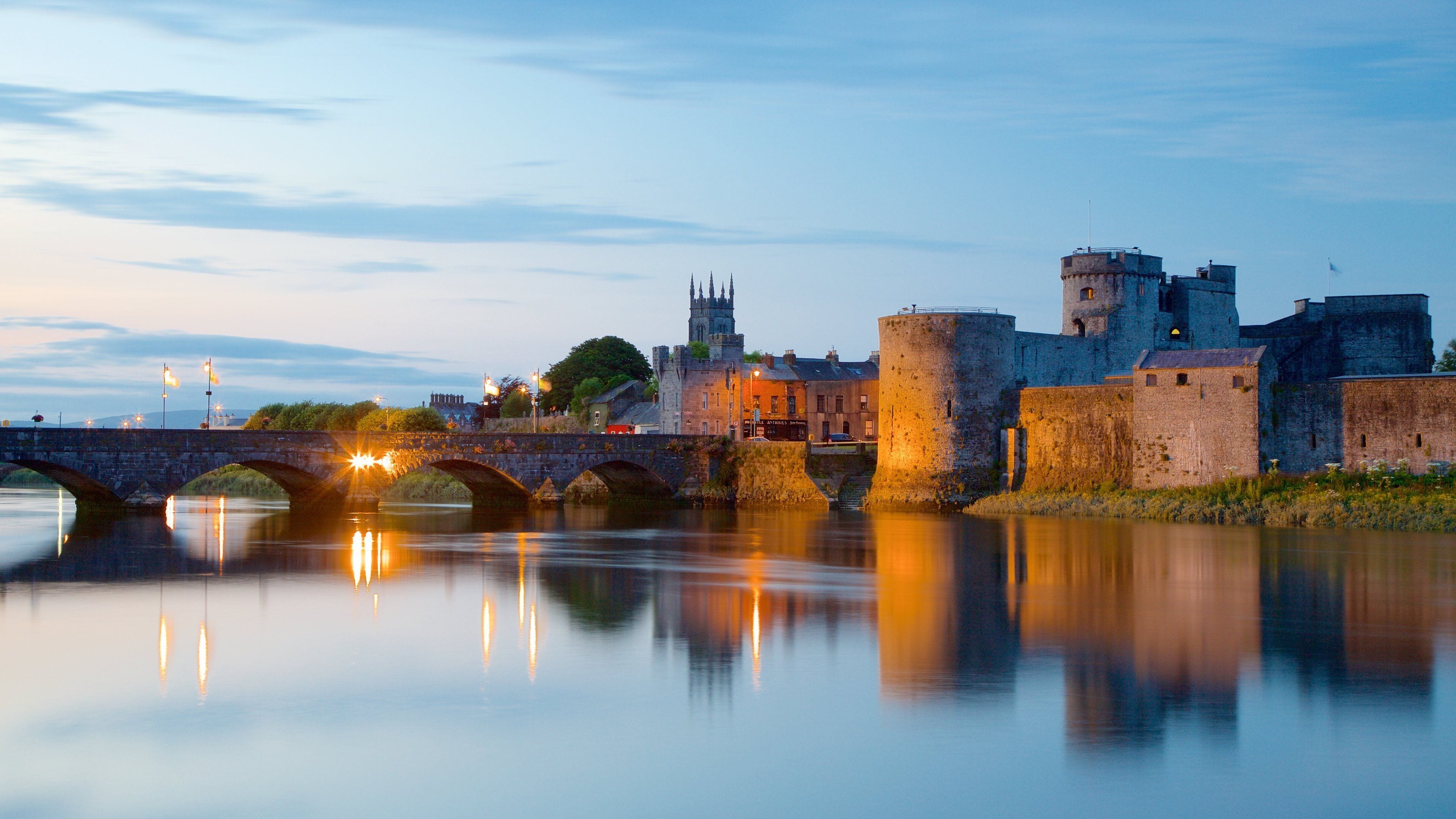 Medieval Quarter showing a river or creek, a bridge and heritage architecture