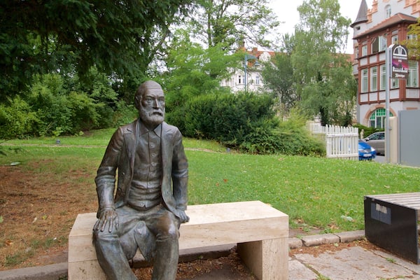 ツァイス プラネタリウム フィーチャー 公園 と 像あるいは彫刻