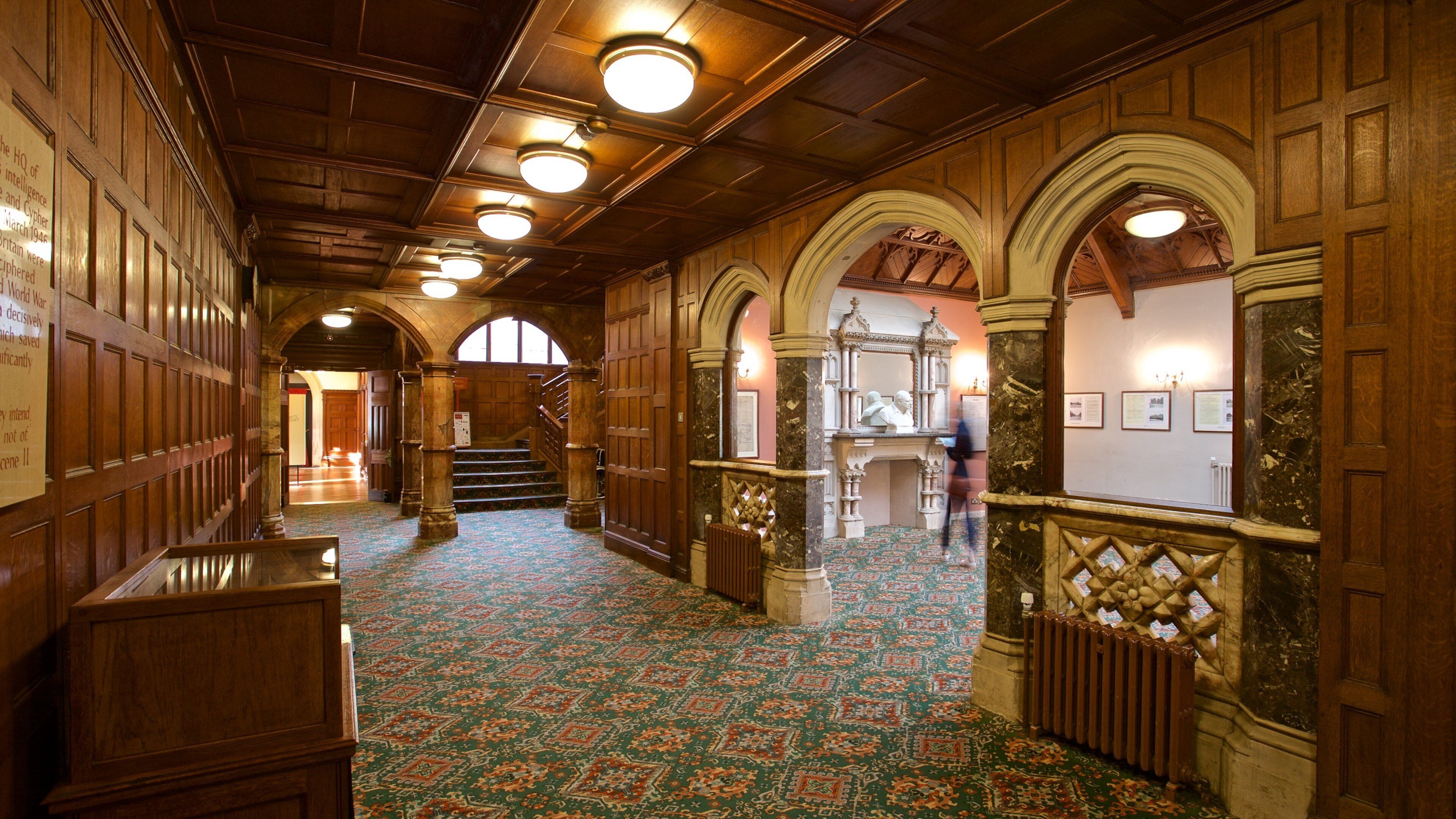 Parque Bletchley mostrando vistas internas e elementos de patrimônio