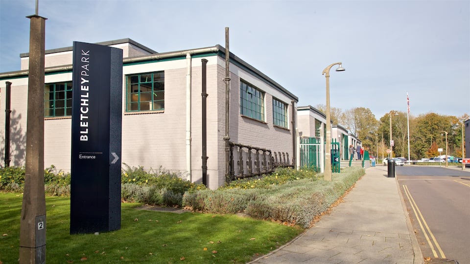Bletchley Park featuring signage