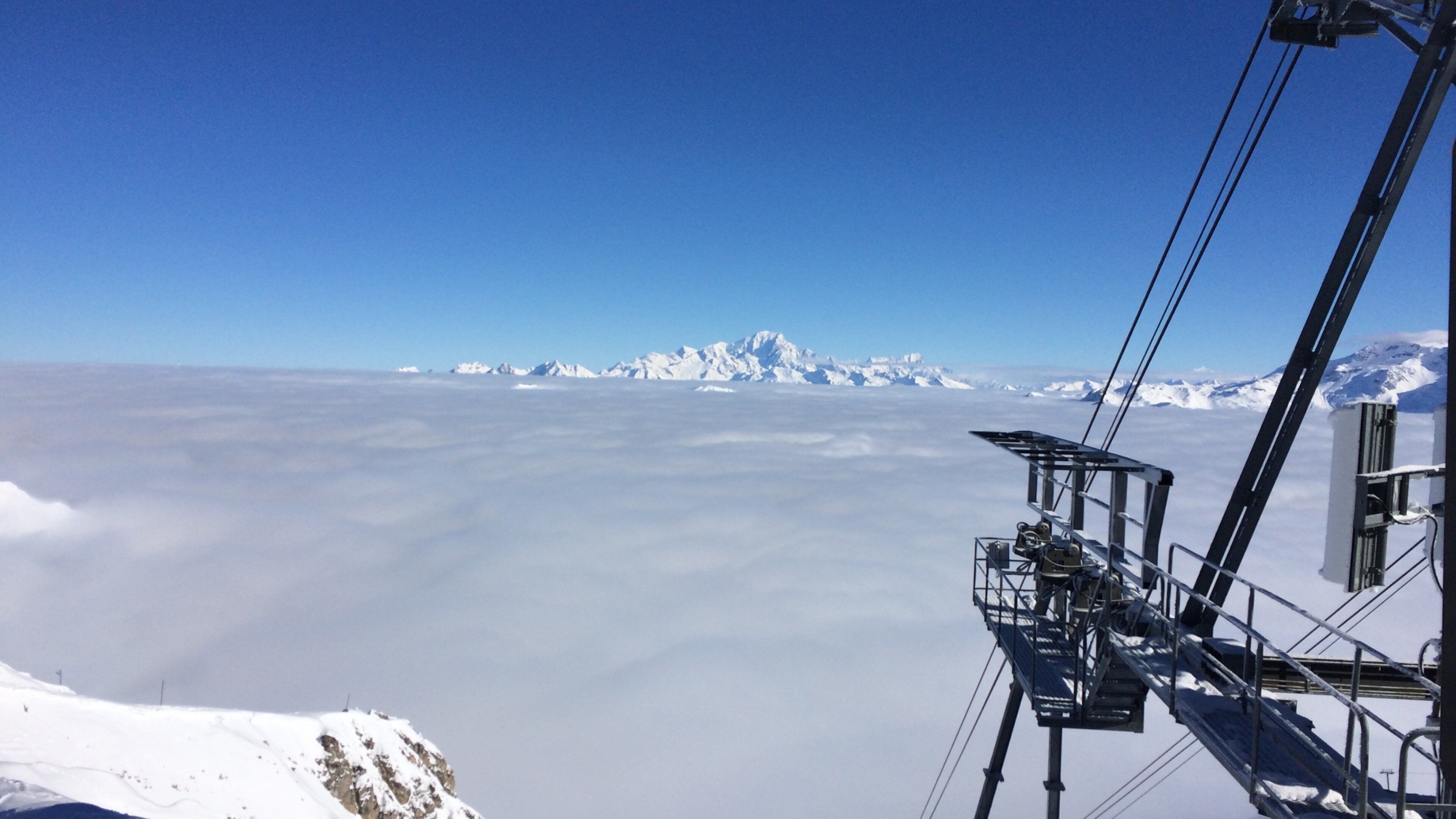 Meribel Ski Resort which includes mist or fog and snow