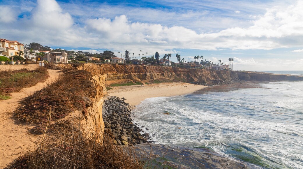 Sunset Cliffs Natural Park featuring general coastal views, a coastal town and rocky coastline