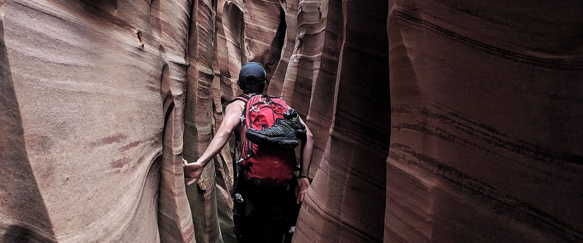 A shuffle through a slot canyon - this was about the widest section. Got our an workout in sucking our guts in to fit through 😂 #adventure