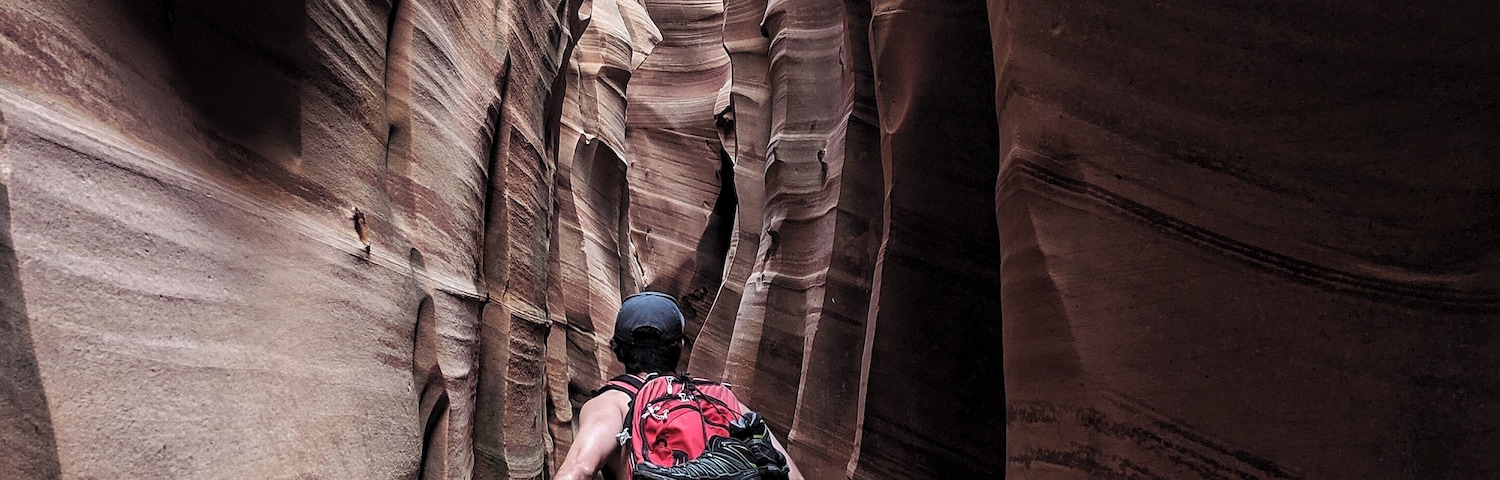 A shuffle through a slot canyon - this was about the widest section. Got our an workout in sucking our guts in to fit through 😂 #adventure