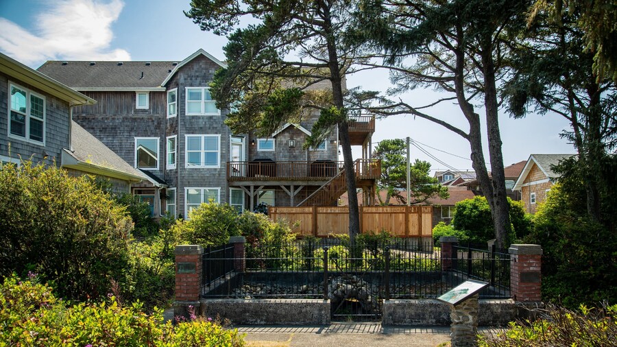 Lewis and Clark Salt Works