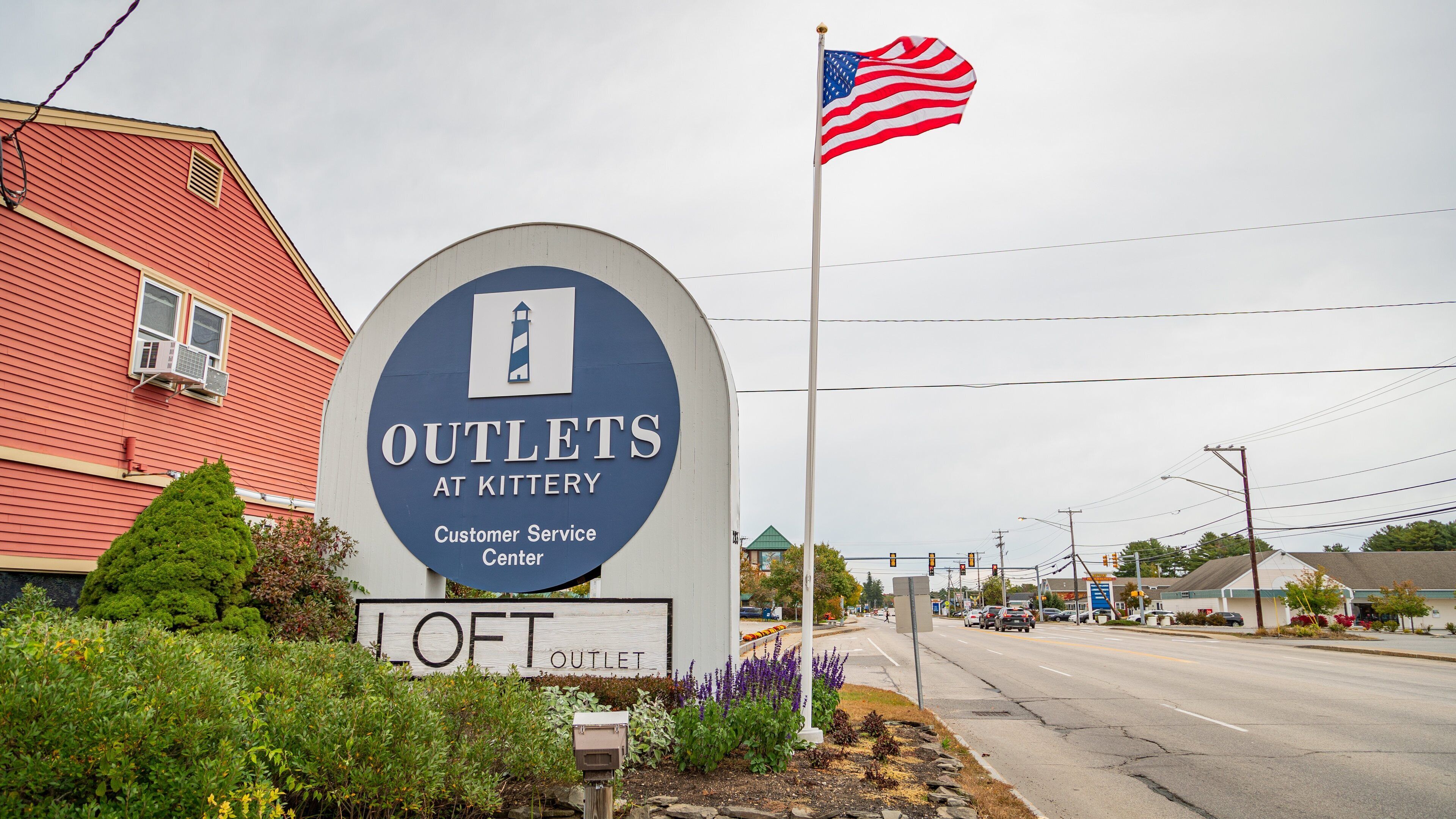 Kittery Outlets featuring signage
