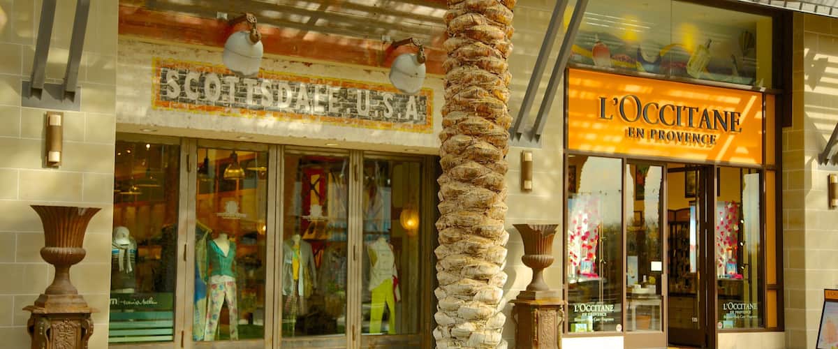 Scottsdale Quarter which includes shopping, street scenes and signage