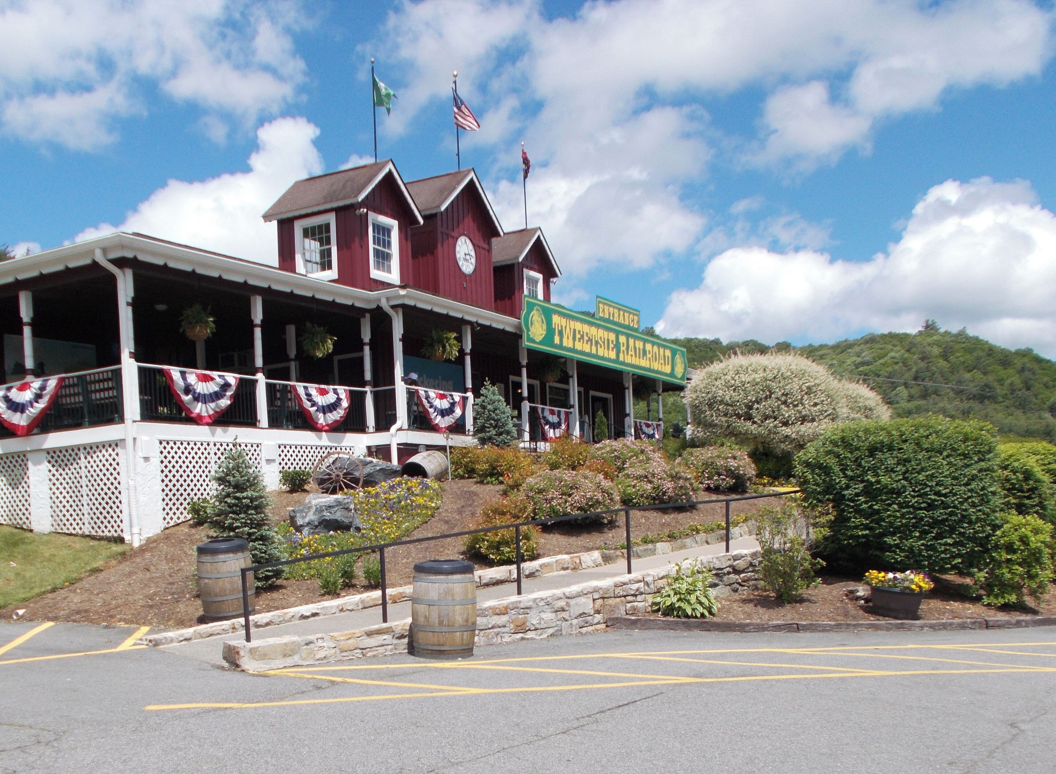 Tweetsie Railroad