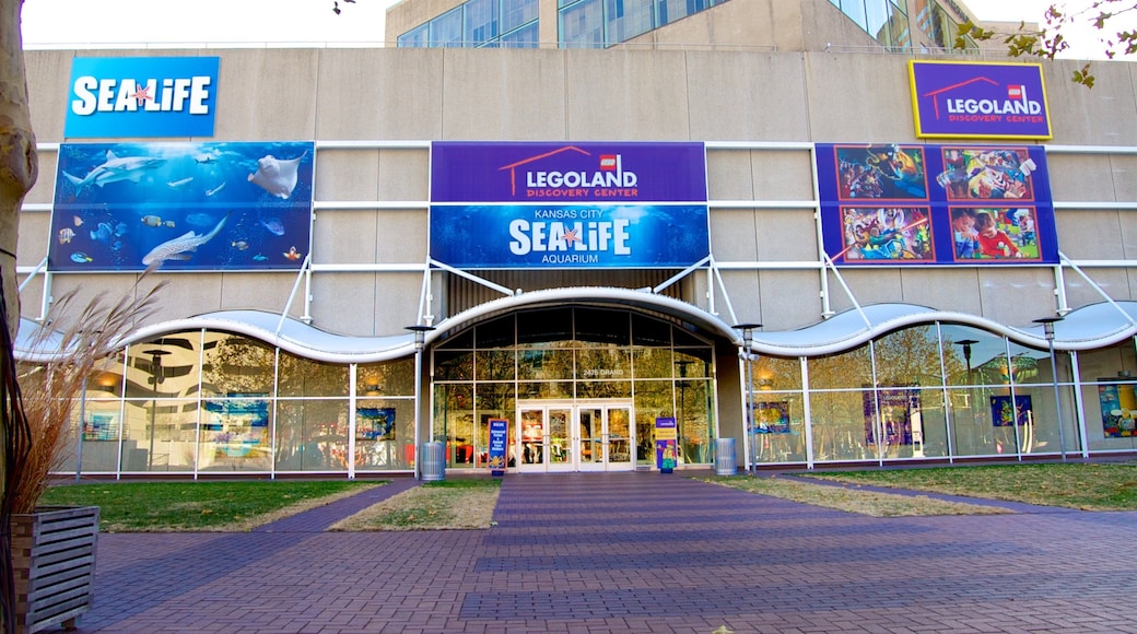 Sea Life Aquarium mettant en vedette signalisation