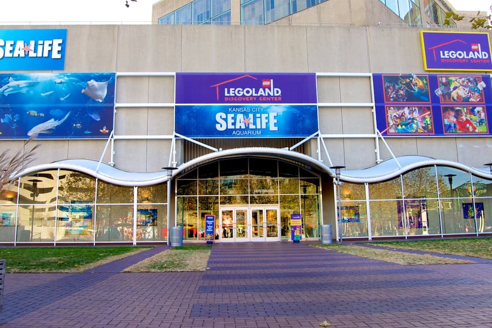 Het uiterlijk van LEGOLAND Discovery Center en SeaLife Aquarium.