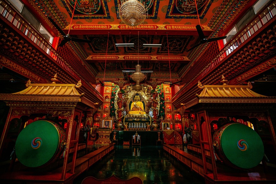 Caption---- Buddhist Temple, Sarnath, Uttar Pradesh, India