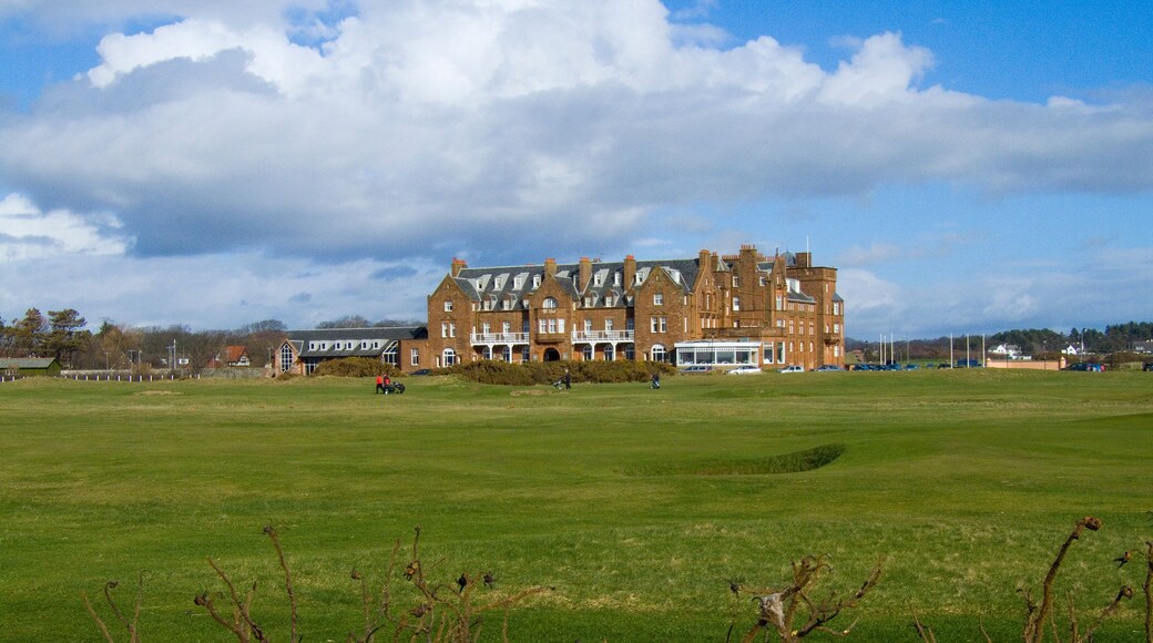 royal troon golf course