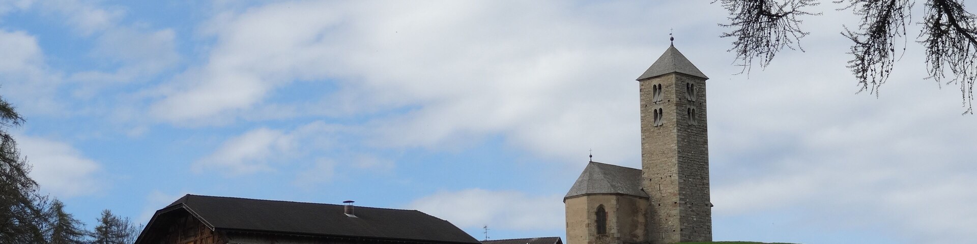 Langfenn auf dem Salten mit Kirchlein St. Jakob