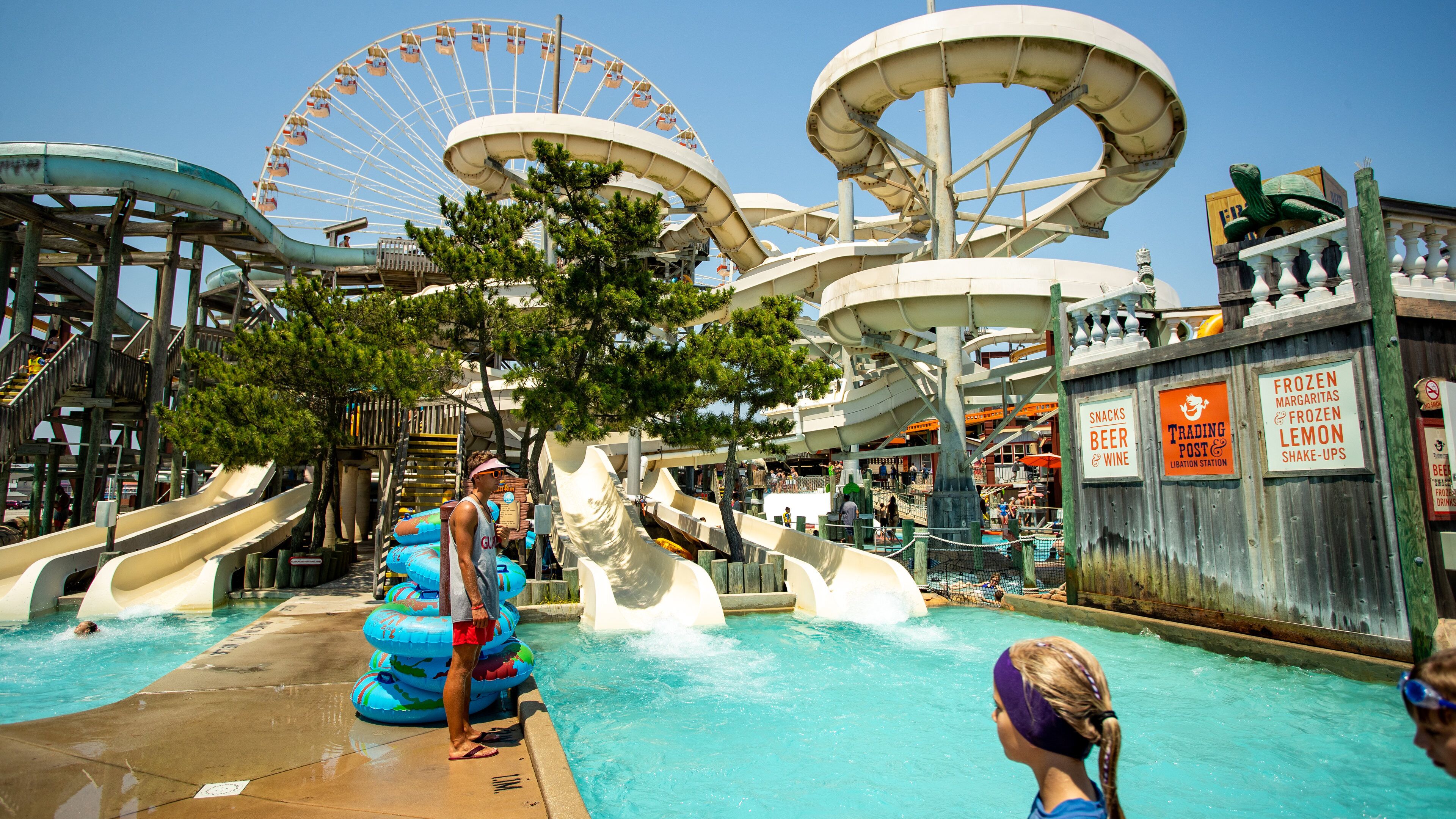 Raging Waters featuring a waterpark