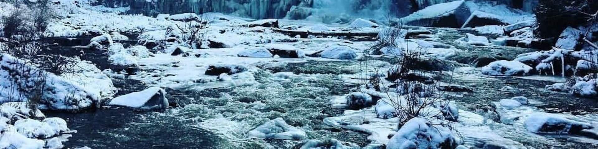 Chittenango falls. Have to climb over some fences in the winter time but it's worth it. #chittenangofalls #waterfalls #hiking #upstateny #waterlust #roadtrip