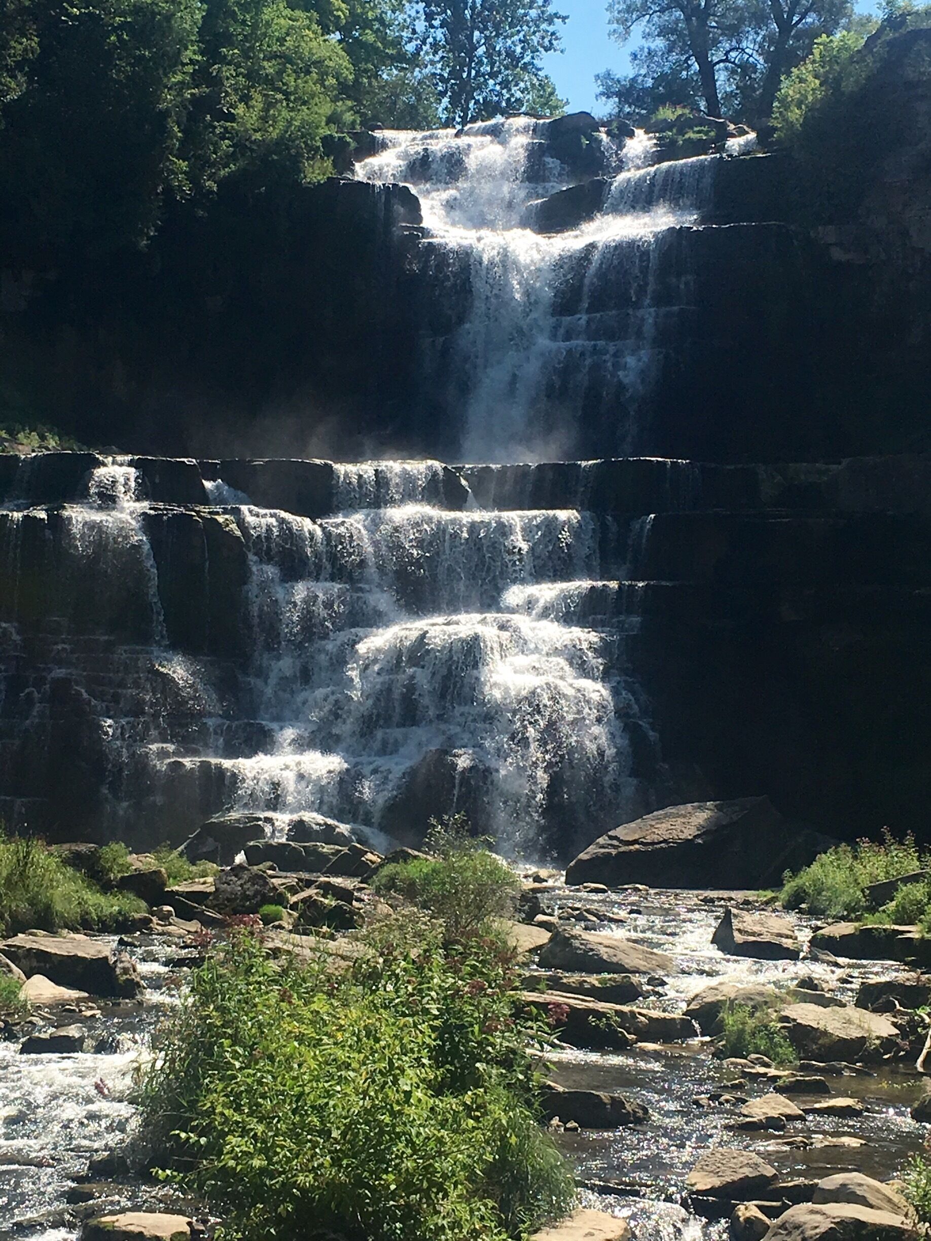 Easy hike with a magnificent fall