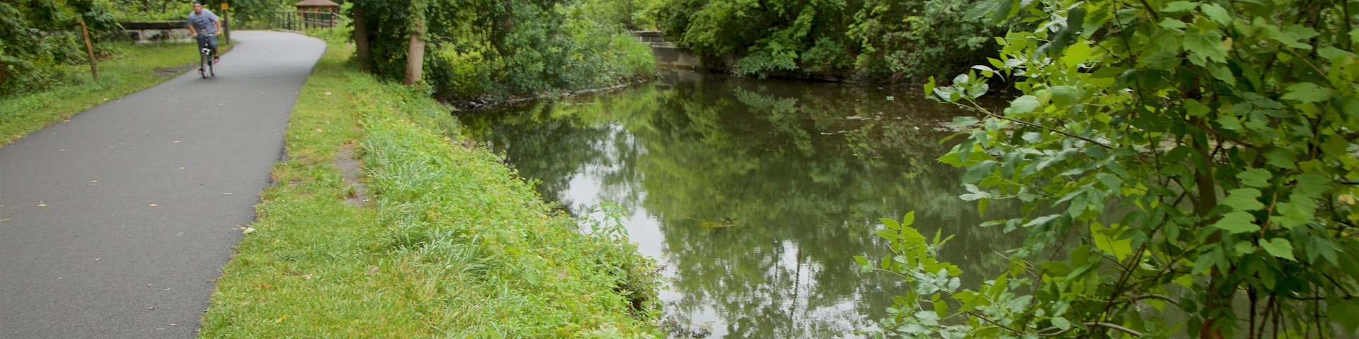 Old Erie Canal Historic State Park featuring a garden and a river or creek