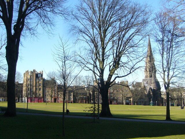 Wrights Houses from Warrender Park Terrace The distant street retains the name of the village whose houses stood on the north-western edge of the Burgh Muir outside the city walls. Most of the houses on the east side of the village disappeared when a new toll road replaced the old Linton Road in the 1820s. Their Victorian successors stand between the Barclay Church and Barclay Terrace along with some modern flats built in the 1990s.