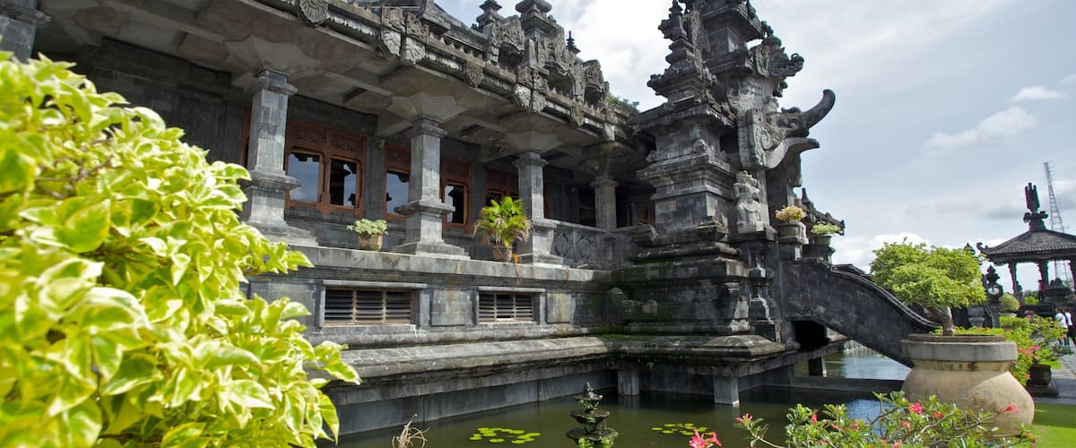 Bajra Sandhi Monument which includes a monument and religious aspects