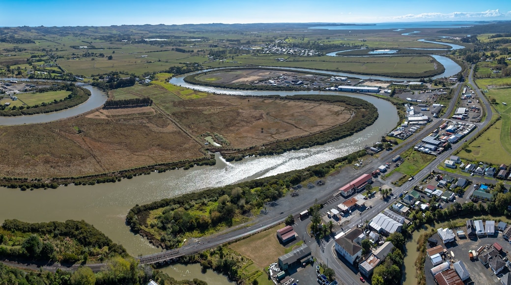 ํฌ๋ ์ค๋น