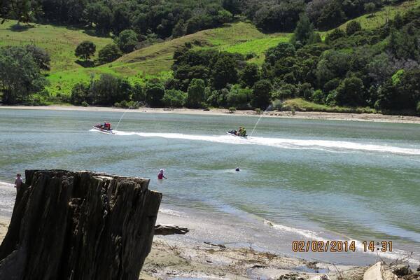 Wenderholm Regional Park, Auckland, North Island, New Zealand
The long, sandy, tranquil beach and shady pohutukawa trees along the foreshore are the main attractions to the Wenderholm Regional Park. There are also native forest walks that climb the park's headland which lies between the Waiwera and Puhoi Rivers. Hikers are rewarded with long range views up the Puhoi River valley and out across the sea to the distant islands of the Hauraki Gulf.
#roadtrip