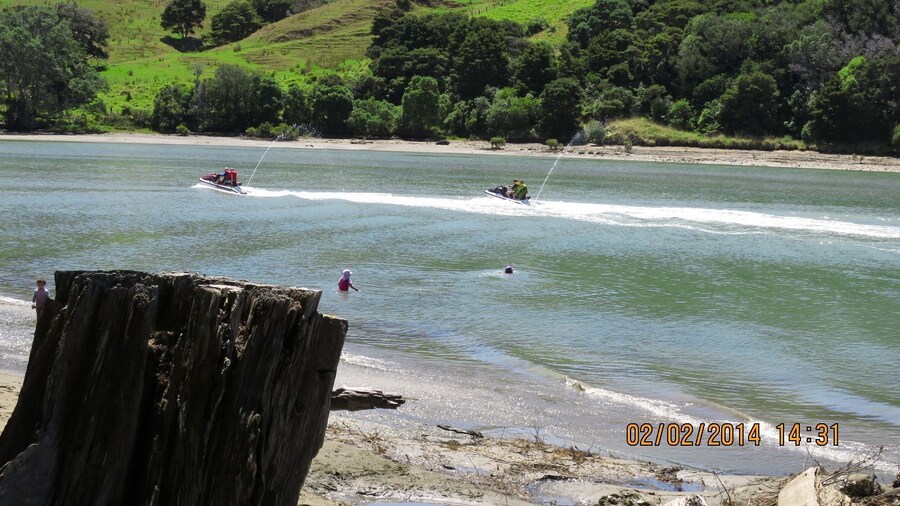 Wenderholm Regional Park, Auckland, North Island, New Zealand
The long, sandy, tranquil beach and shady pohutukawa trees along the foreshore are the main attractions to the Wenderholm Regional Park. There are also native forest walks that climb the park's headland which lies between the Waiwera and Puhoi Rivers. Hikers are rewarded with long range views up the Puhoi River valley and out across the sea to the distant islands of the Hauraki Gulf.
#roadtrip