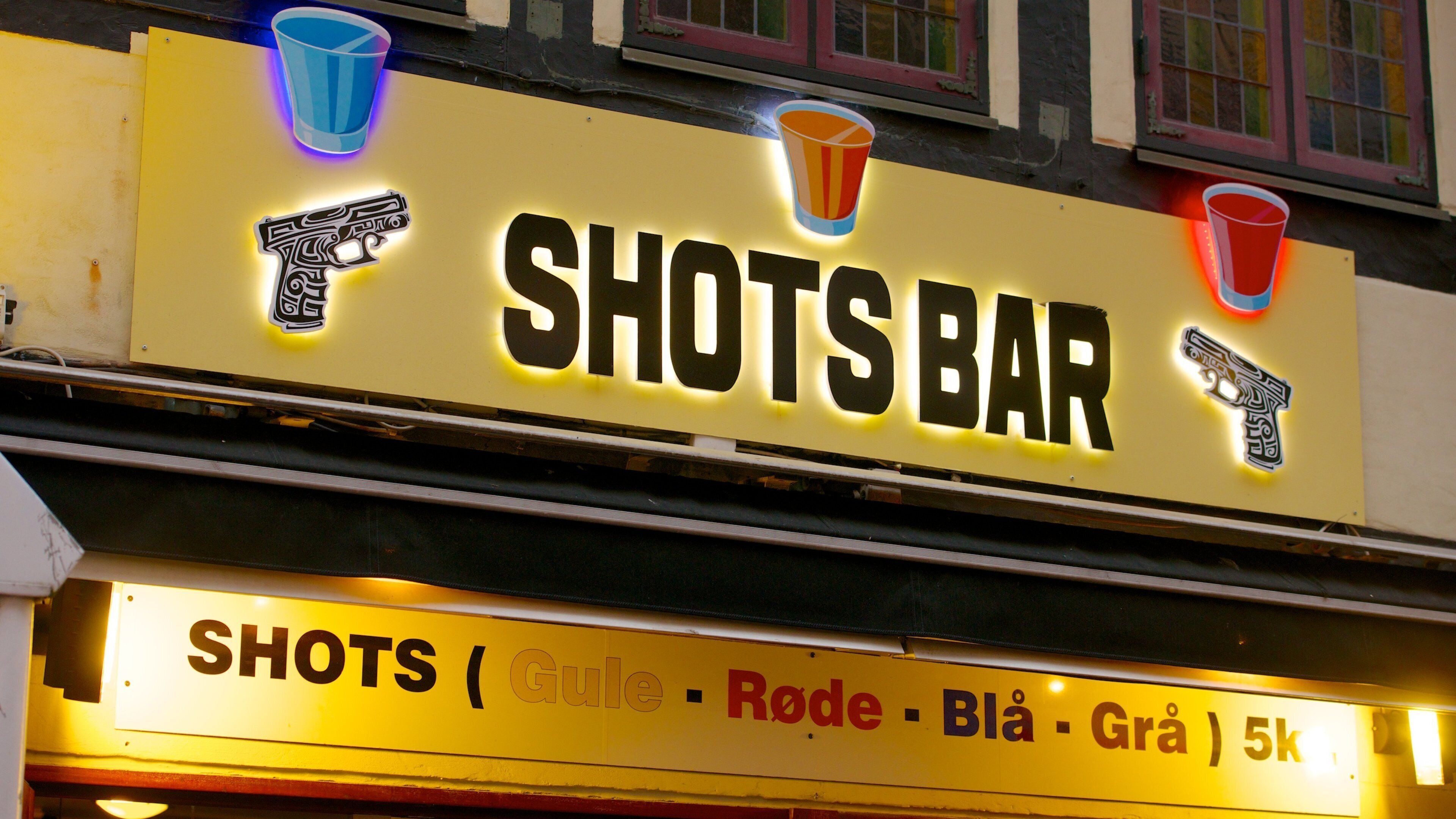 Jomfru Ane Gade qui includes signalisation