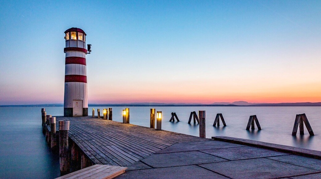 Podersdorf's lighthouse is a nice memory of the last Summer and also an inspiration for next one... A lake on the border of Austria and Hungary, in fertile landscape of wine grapes and kilometers of cycling trails, offers much for active sporty people, pensioners who love their own way and speed of living, as well as for families
#zcesty
#lighthouse
#longexposure
#dusk
#podersdorf
#amazingplaces
#travelling
#touristplace
#neusiedl
#lake
#austria
#europe