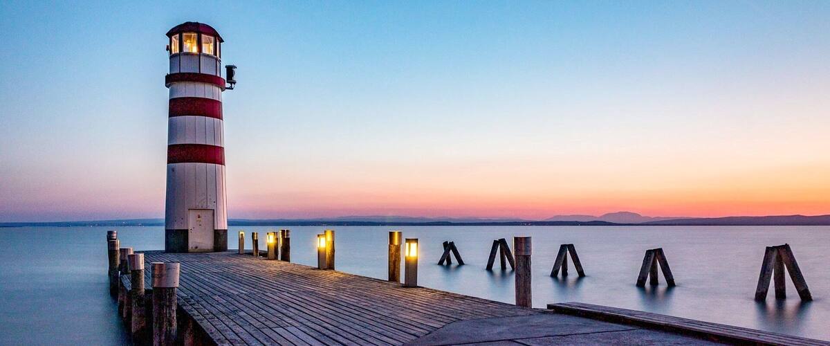 Podersdorf's lighthouse is a nice memory of the last Summer and also an inspiration for next one... A lake on the border of Austria and Hungary, in fertile landscape of wine grapes and kilometers of cycling trails, offers much for active sporty people, pensioners who love their own way and speed of living, as well as for families
#zcesty
#lighthouse
#longexposure
#dusk
#podersdorf
#amazingplaces
#travelling
#touristplace
#neusiedl
#lake
#austria
#europe