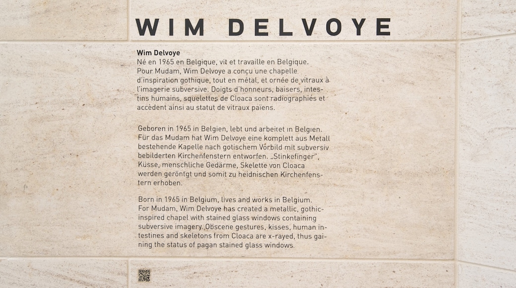 Mudam Luxembourg featuring signage