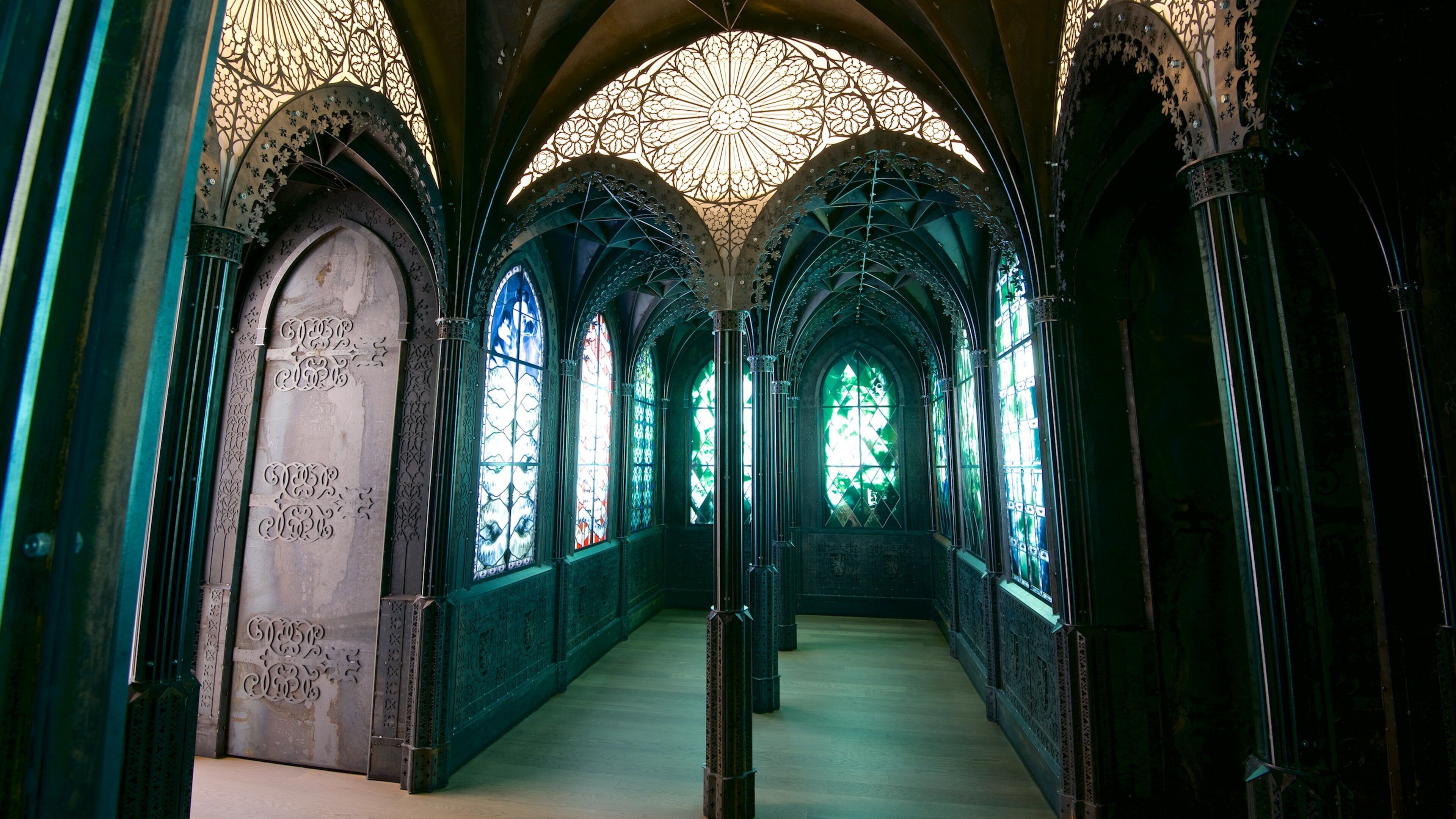 Mudam Luxembourg showing heritage architecture and interior views