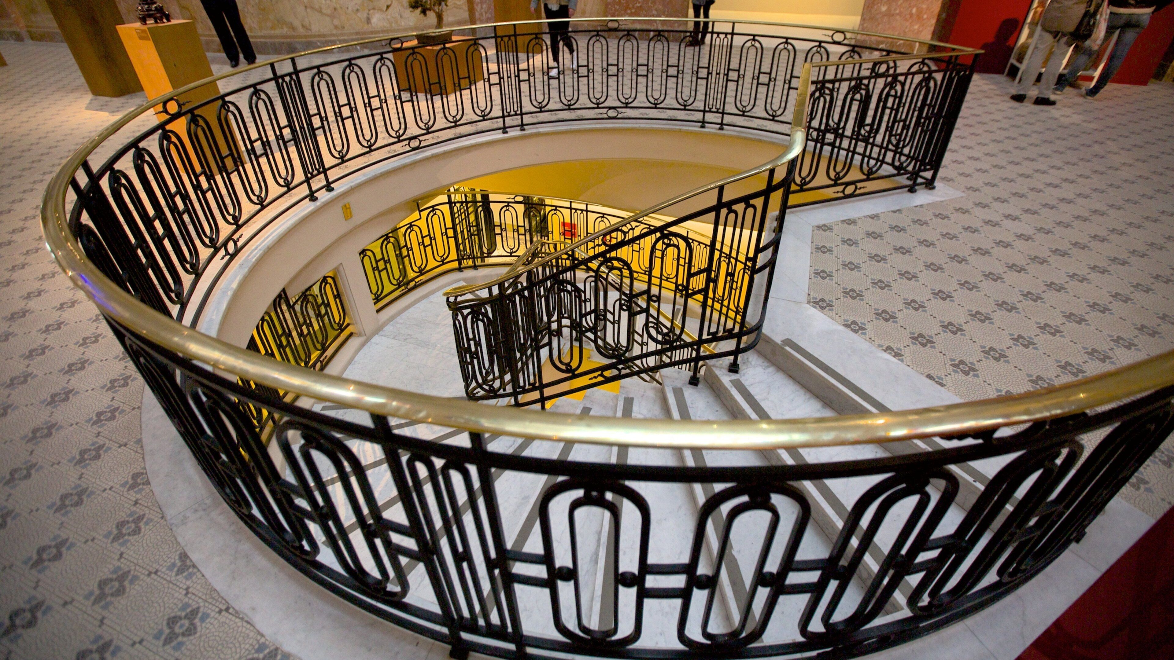 Santander Cultural toont moderne architectuur en interieur