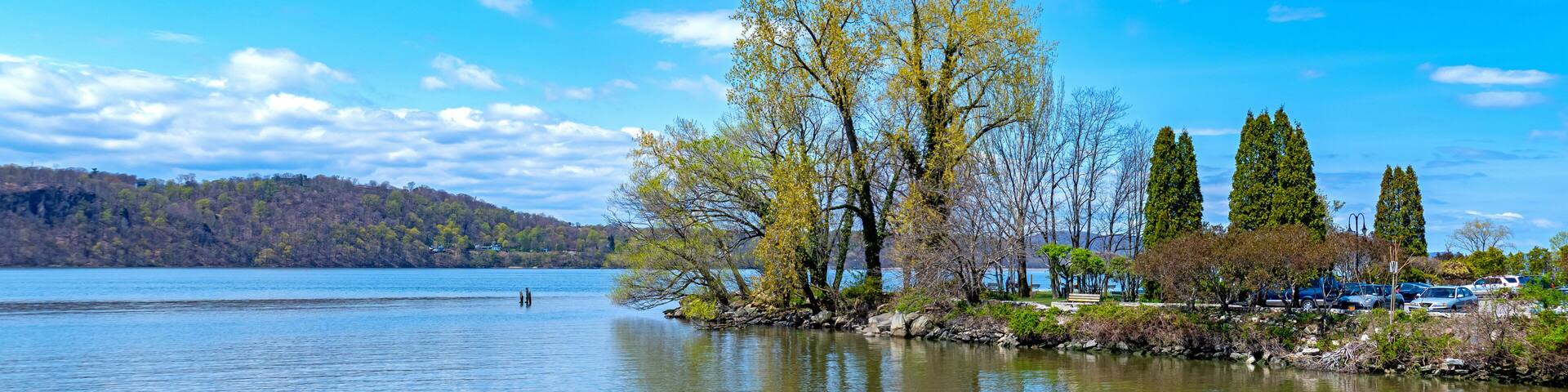 MacEachron Waterfront Park and the Hudson river