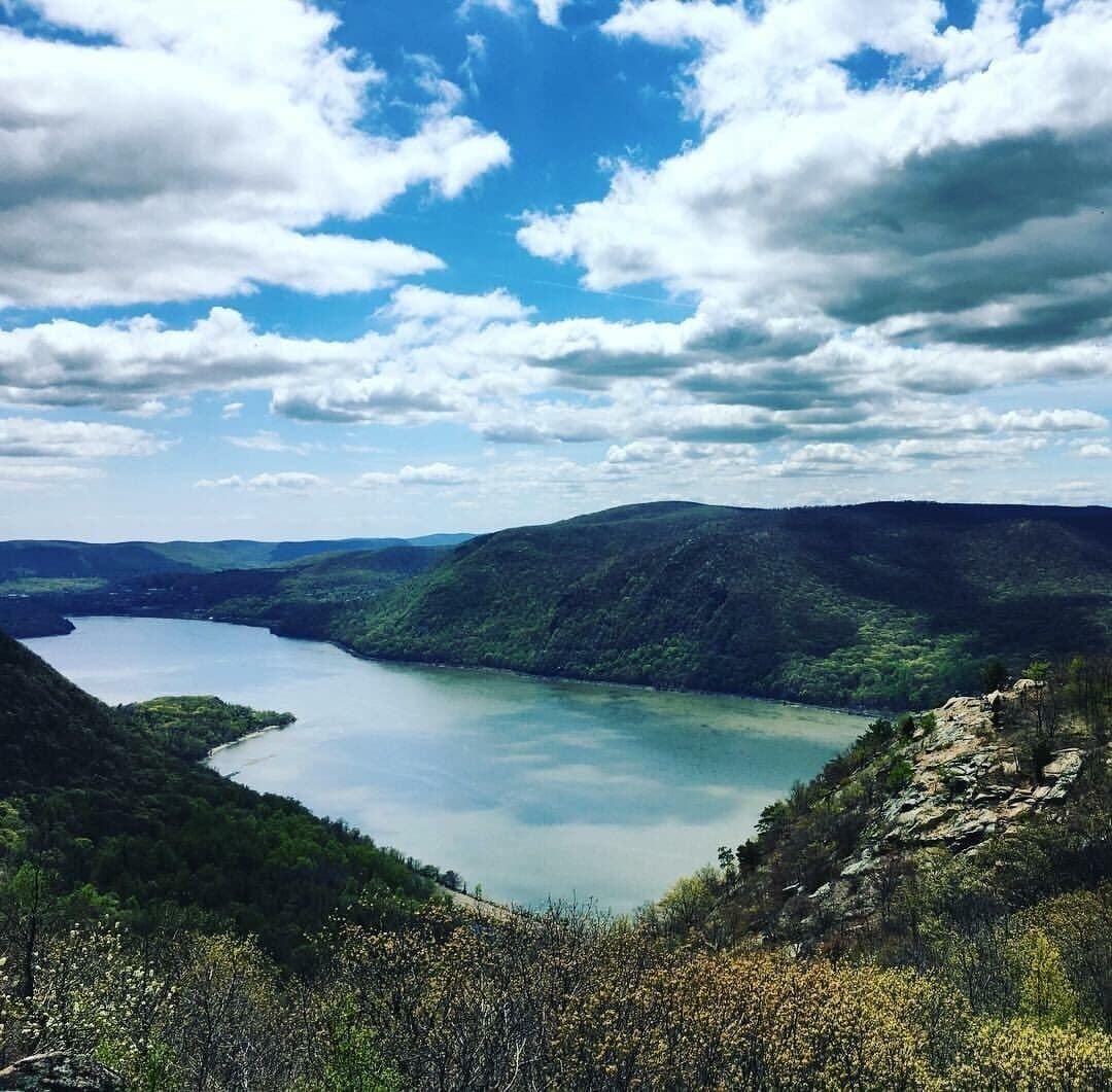 Photo taken at the first major sign post (there's a flag at the rest stop) over looking the Hudson River.