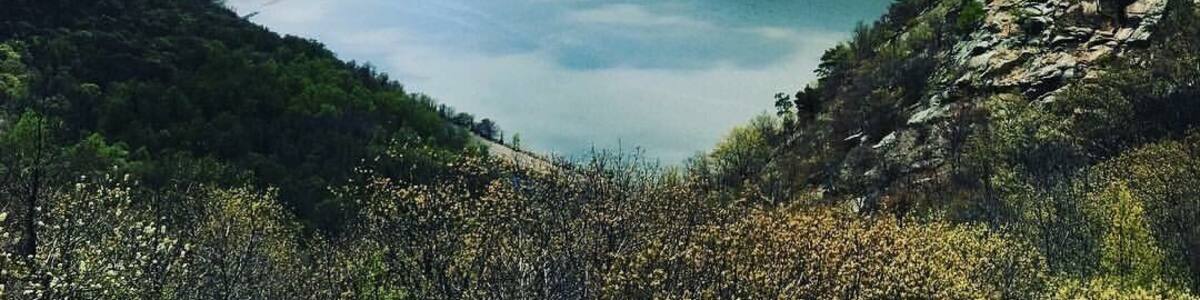 Photo taken at the first major sign post (there's a flag at the rest stop) over looking the Hudson River.
