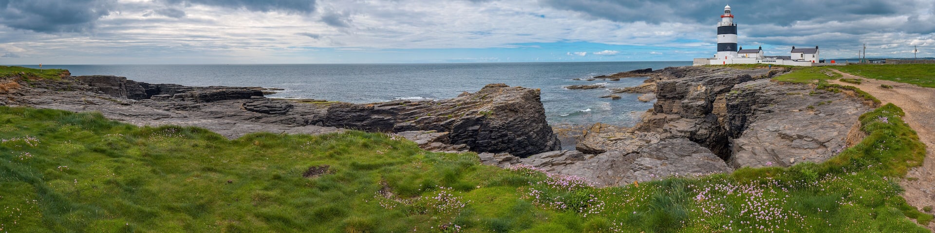 Panorama Küste von Irland mit Hook Lighthouse