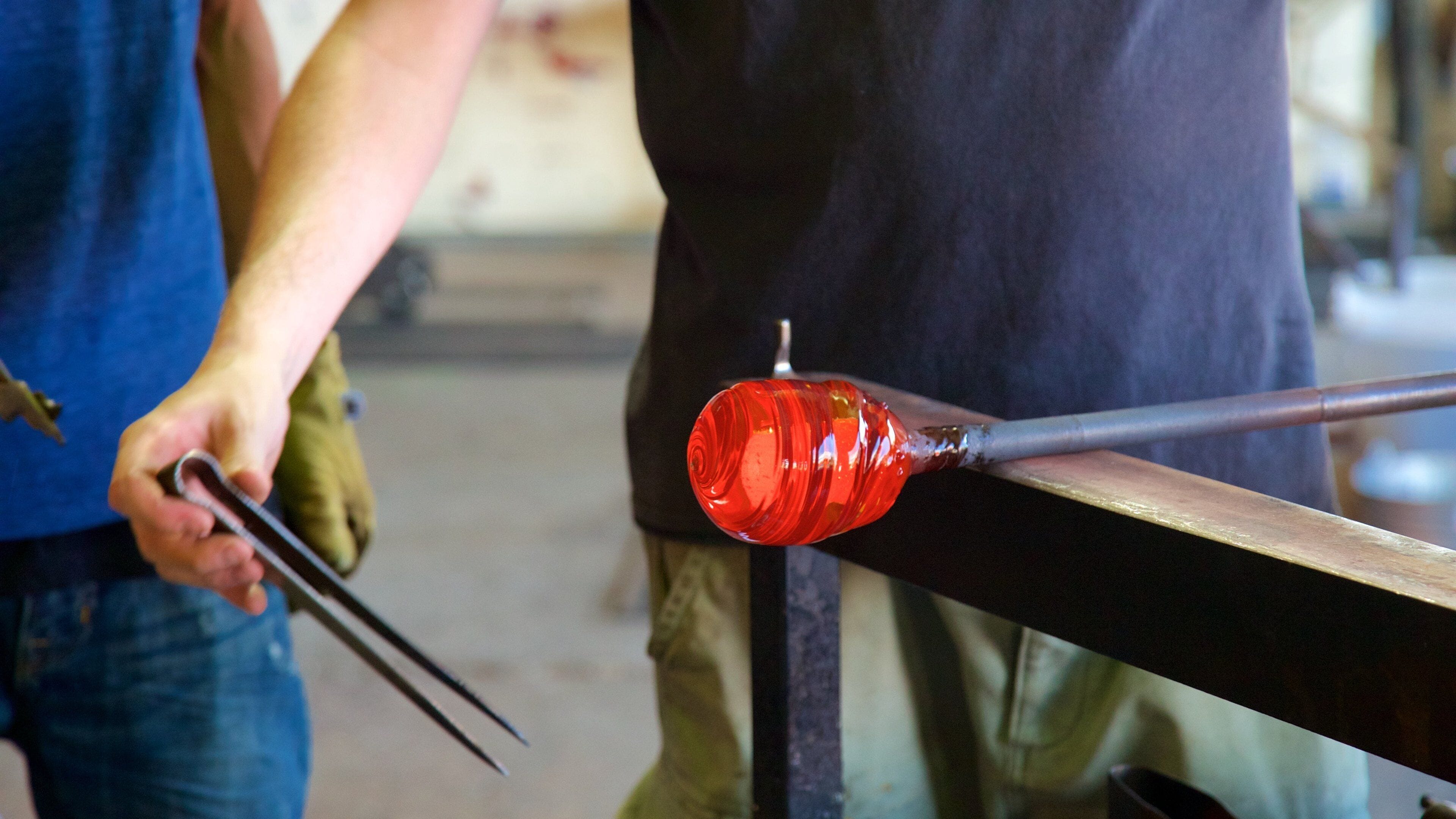 Estudio de arte Jennifer Sears Glass ofreciendo vistas interiores