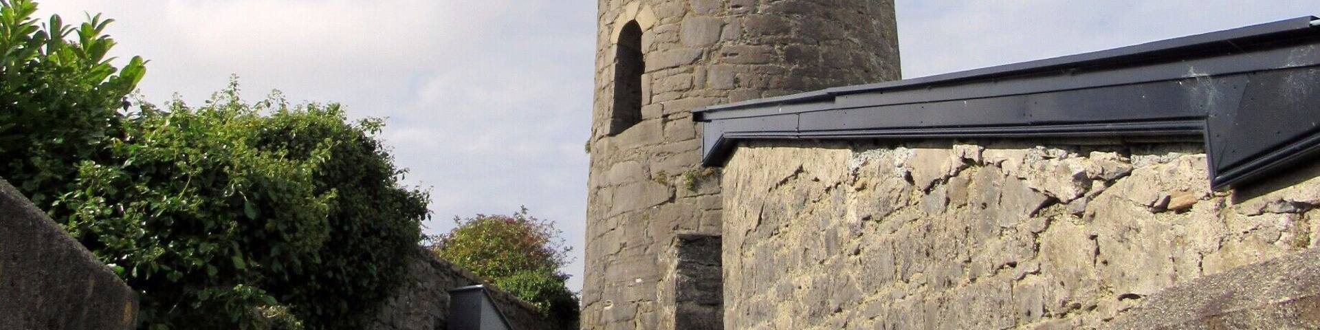 About 1,000 years old, the Killala Round Tower is 84 feet high, standing on a 3 foot high plinth with a doorway 11 feet above the ground.