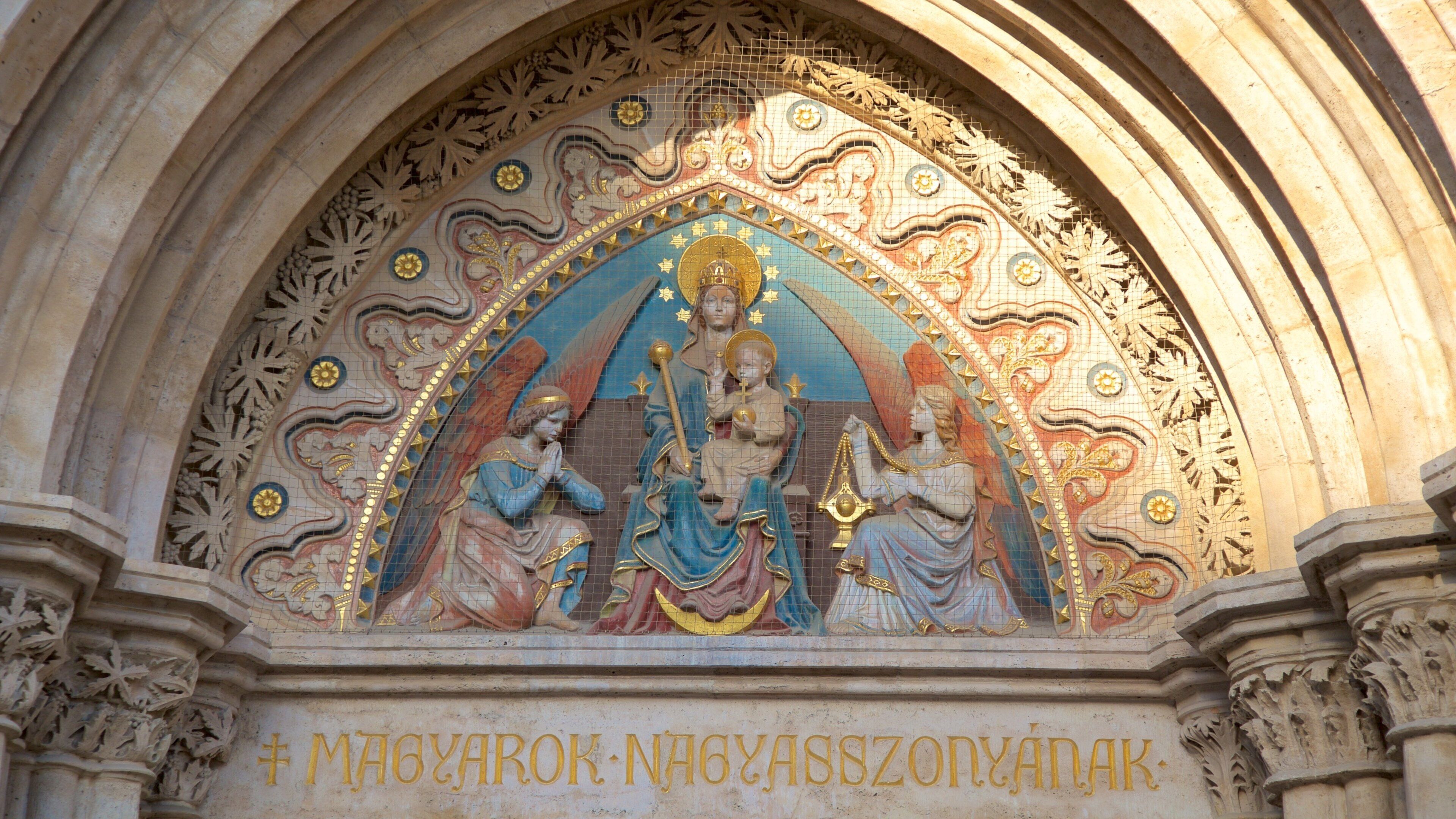 マーチャーシュ教会 どの含み 標識, 宗教的要素 と 遺跡