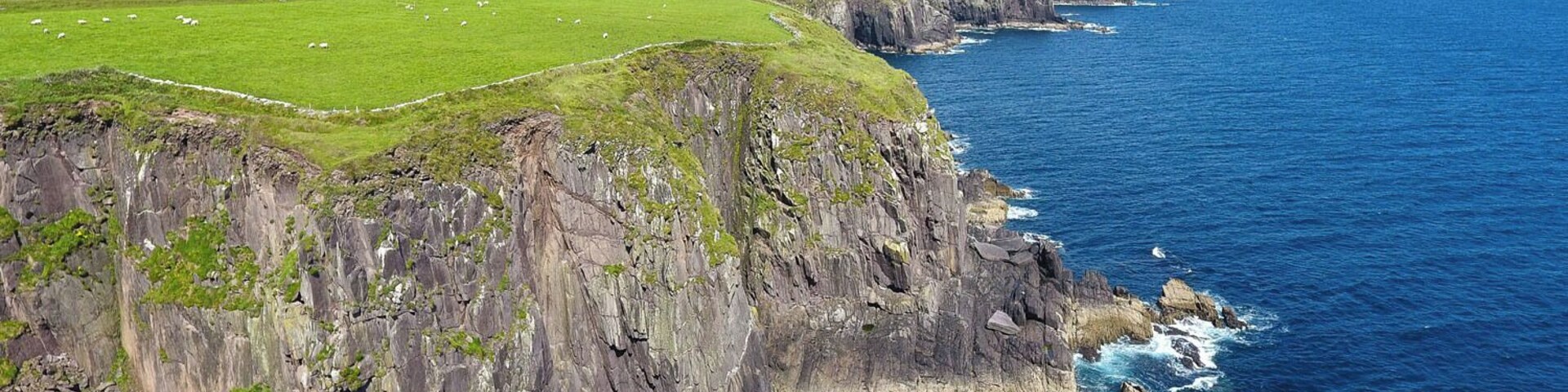 This is the Dingle coastline, near the Famine Cottages. If you have to choose between driving the Dingle Peninsula or the Ring of Kerry, Dingle gets our vote!! This is such a gorgeous part of Ireland and has less visitors than the Ring of Kerry. This photo was taken with our drone. #roadtrip #drone
Read more: http://www.earthtrekkers.com/dingle-peninsula-drive-ireland/