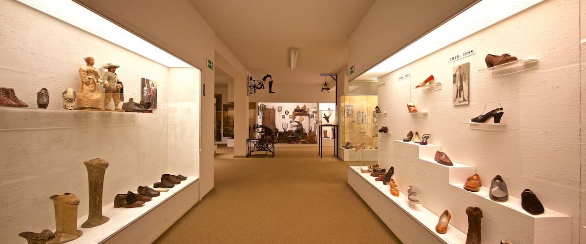 German Leather Museum which includes interior views and heritage elements