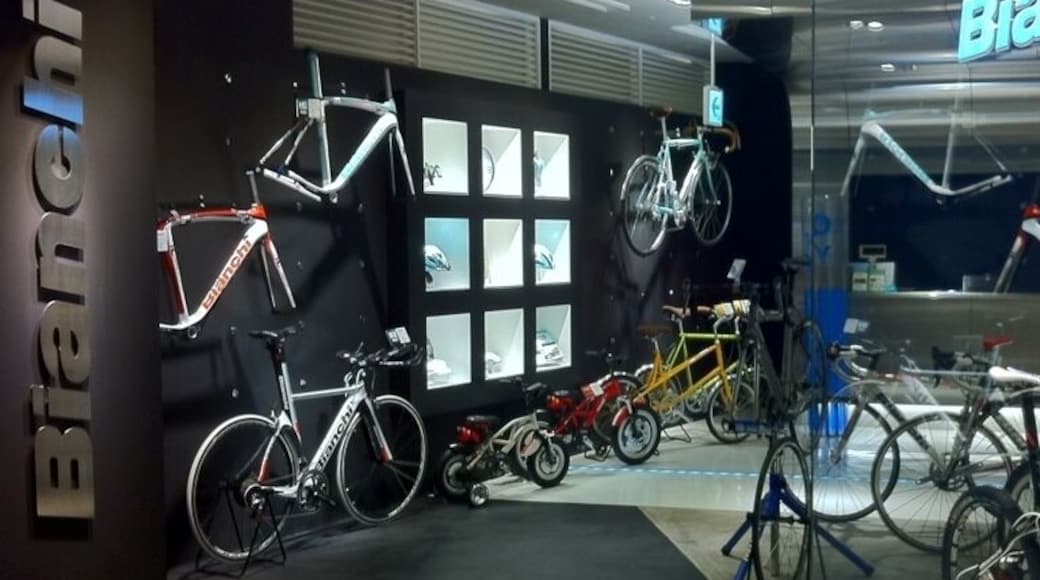 Bianchi Omotesando Hills | ビアンキ表参道ヒルズ