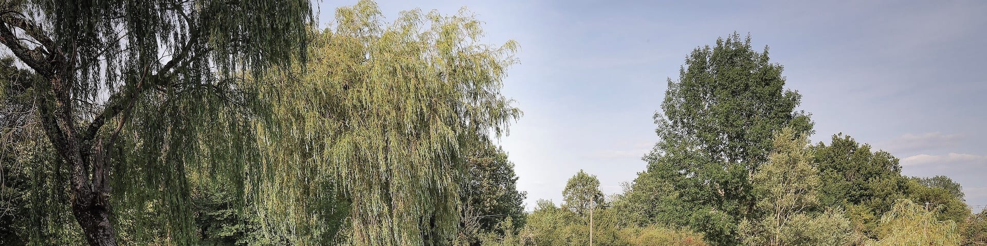 Beautiful quiet fishing lake...