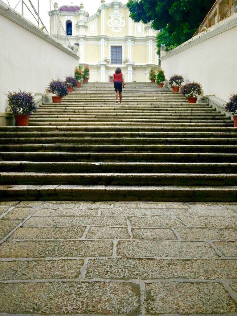 Steps leading up to the St Joseph's Seminary established by Portuguese missionaries in 1728 and the church in 1758 in Macau's historic centre. More at mariadasstheworld.com or http://wp.me/p7CVI8-15p
#macau @visit.macau #china #portuguesearchitecture #travel #traveling #traveler #travelblogger #oneplusonephotography #mariadasstheworld