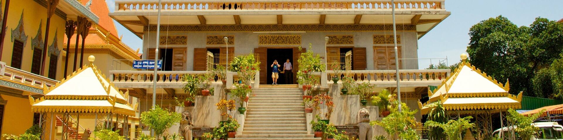 Wat Ounalom which includes heritage elements, a temple or place of worship and religious aspects