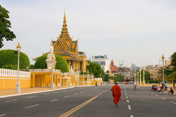 Palais royal mettant en vedette ville, chĂąteau ou palais et patrimoine historique