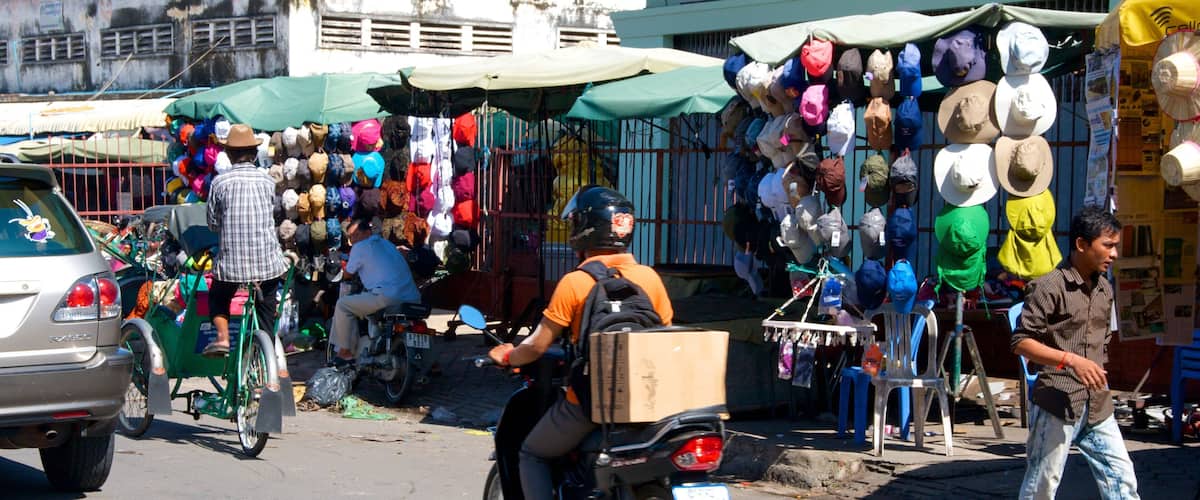 Kandal Market which includes street scenes and markets