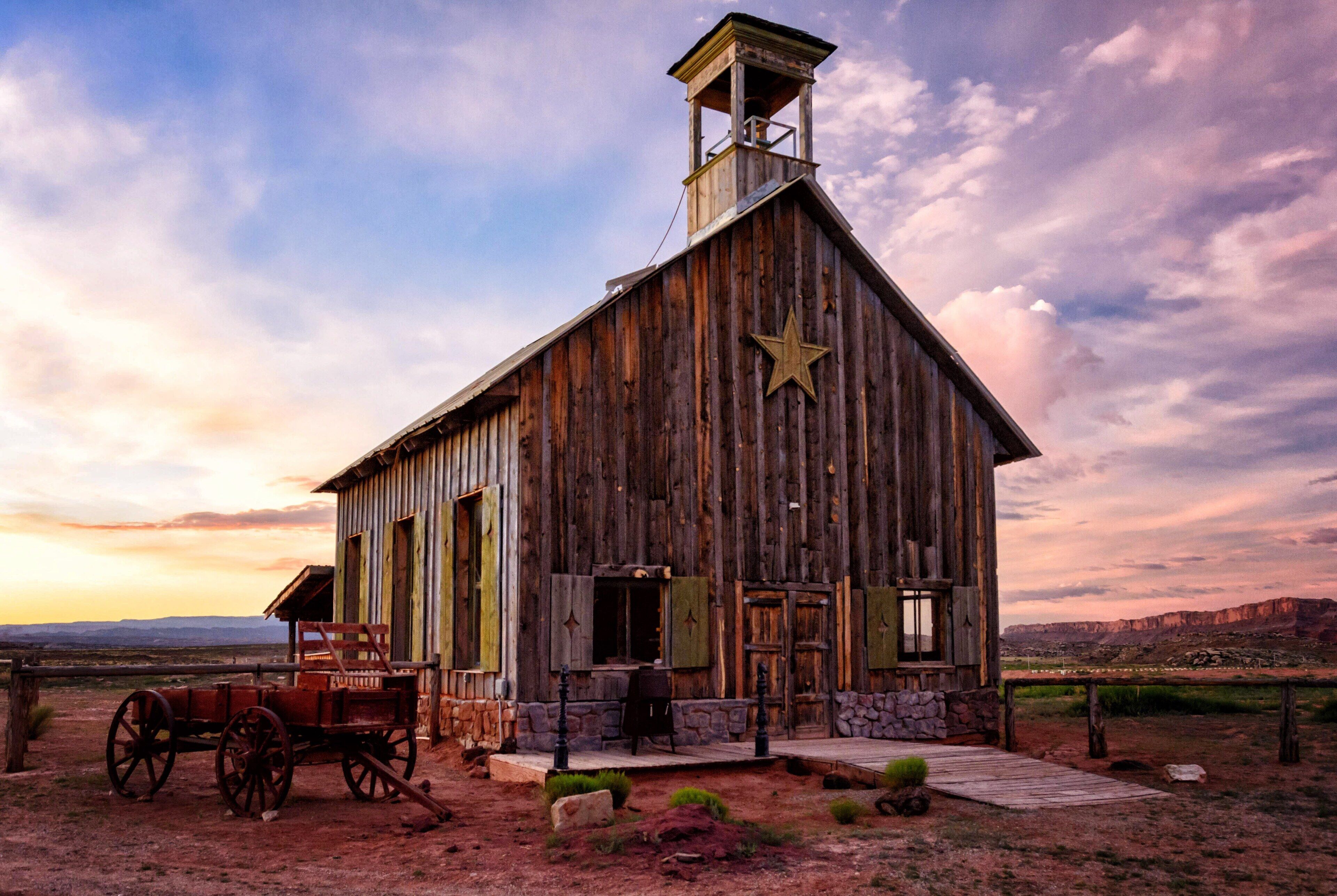 Sunrise at Moab, Utah.
#OnTheRoad