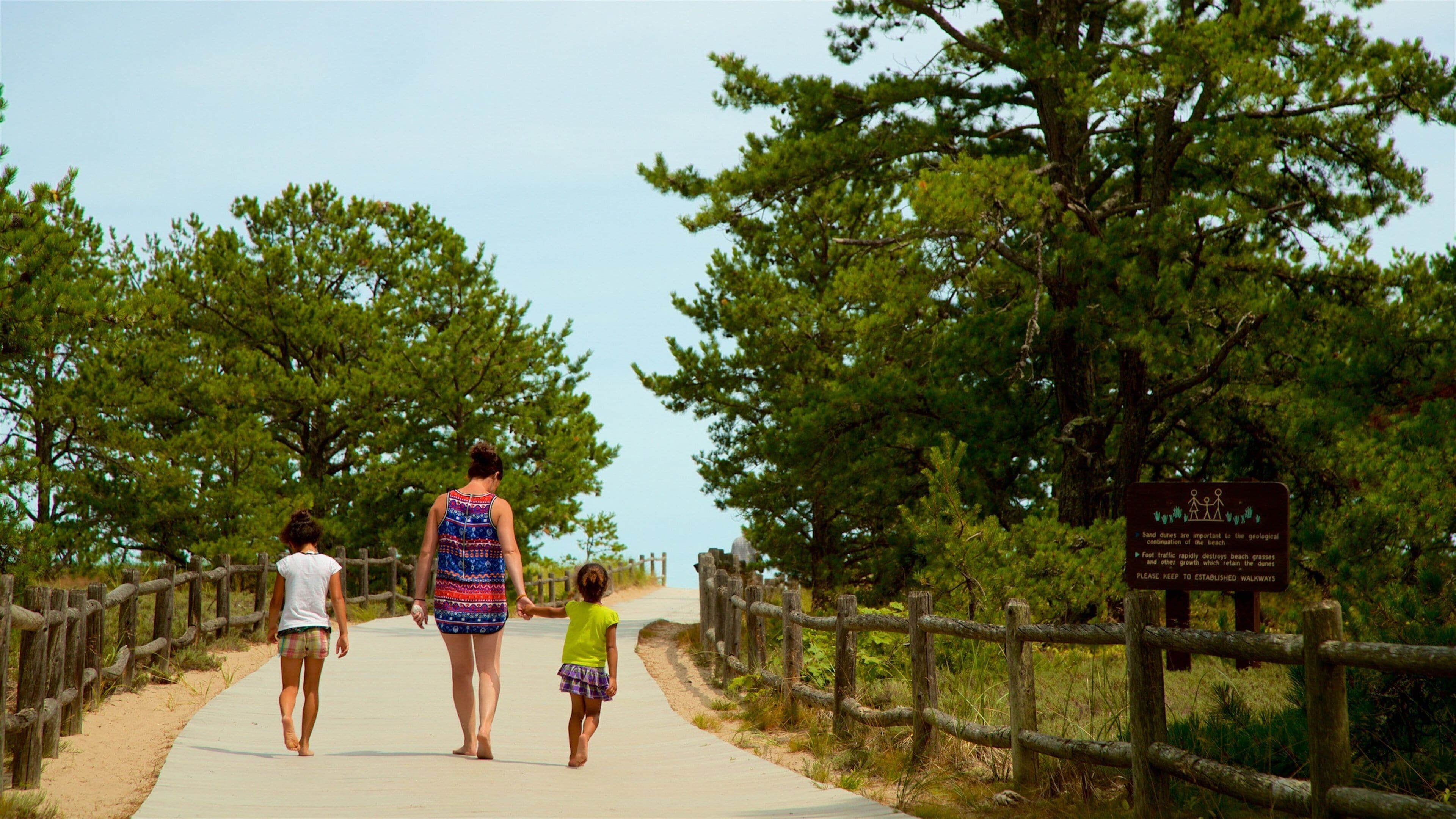 <h2>Top places to stay near the water</h2>